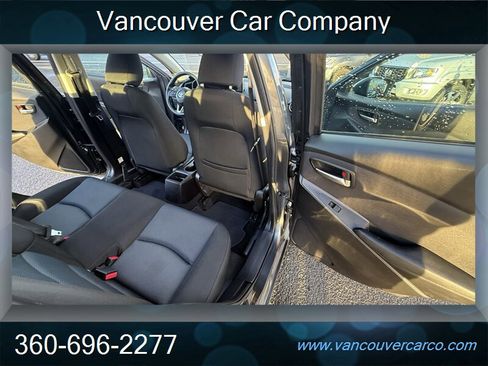 Used 2018 Toyota Yaris iA image 15