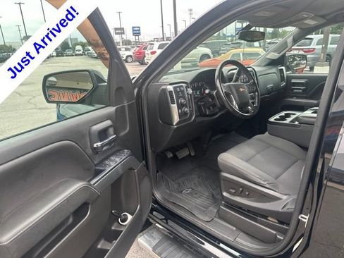 Used 2018 Chevrolet Silverado 1500 LT w/ All Star Edition AWD/4WD image 12