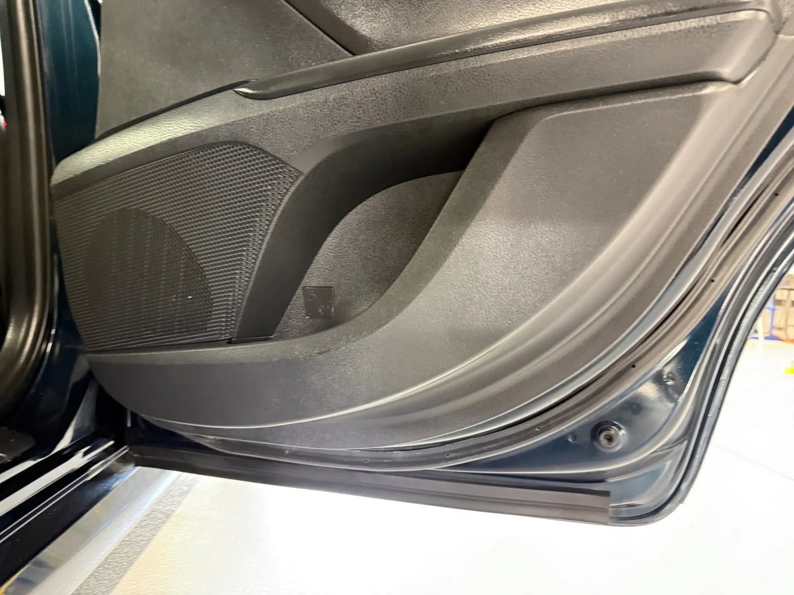 Used 2020 Toyota Camry LE FWD image 39