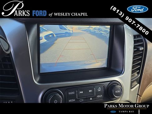 Used 2020 Chevrolet Suburban LT image 25