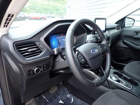Certified 2023 Ford Escape Active AWD/4WD image 15