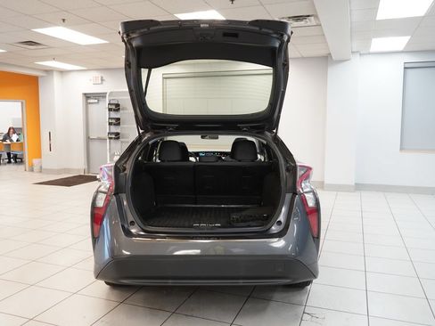 Used 2016 Toyota Prius Two w/ Protection Package FWD image 9