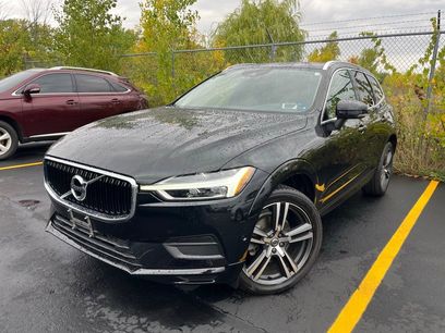 Used 2019 Volvo XC60 T5 Momentum w/ Multimedia Package