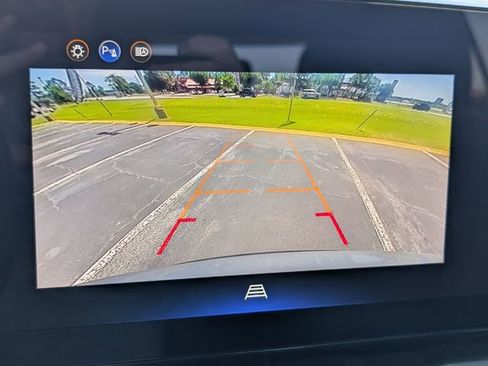Used 2026 Chevrolet Equinox RS w/ Convenience Package III FWD image 19