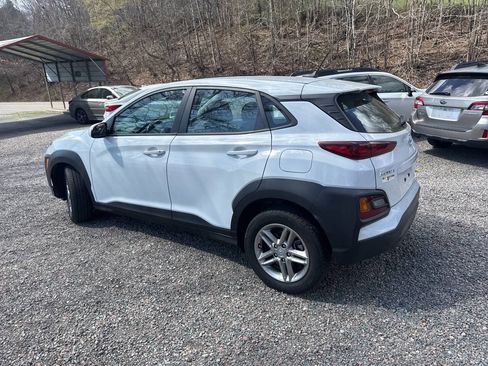 Used 2021 Hyundai Kona SE image 8