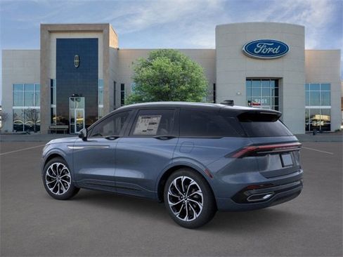 New 2026 Lincoln Nautilus Reserve image 4