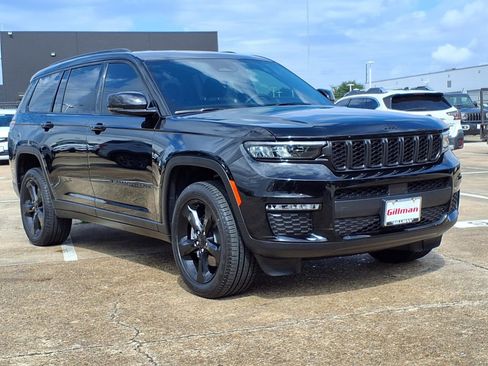Used 2025 Jeep Grand Cherokee L Limited w/ Black Appearance Package RWD image 2
