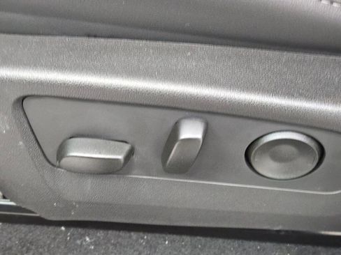 New 2026 GMC Canyon Elevation w/ Convenience Package image 29