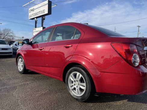 Used 2016 Chevrolet Sonic LT image 7