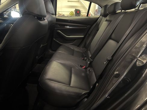 Used 2020 MAZDA MAZDA3 Sedan w/ Preferred Package image 17