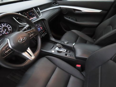 Used 2020 INFINITI QX50 Essential w/ Edition 30 Package FWD image 22