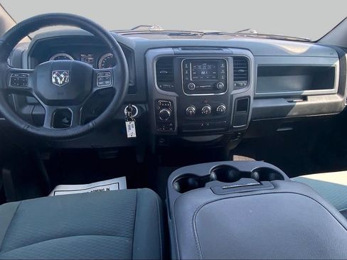 Used 2019 RAM 1500 Express w/ Express Value Package AWD/4WD image 16