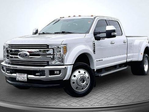 Certified 2018 Ford F450 Lariat w/ Chrome Package AWD/4WD image 1