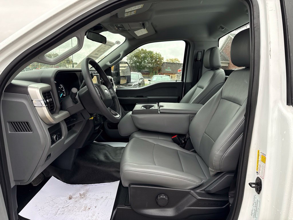 Used 2023 Ford F250 XL w/ Snow Plow Prep Package AWD/4WD image 21
