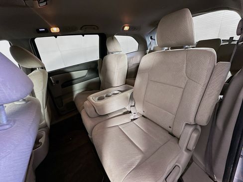 Used 2016 Honda Odyssey SE image 26