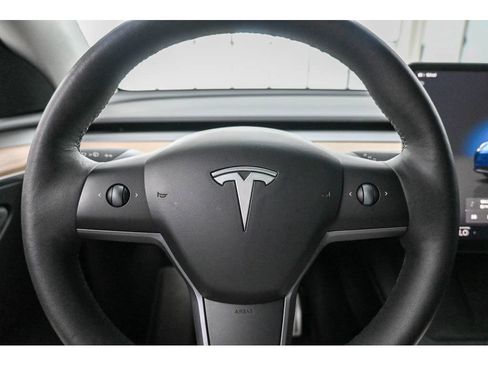 Used 2023 Tesla Model Y Performance AWD/4WD image 34