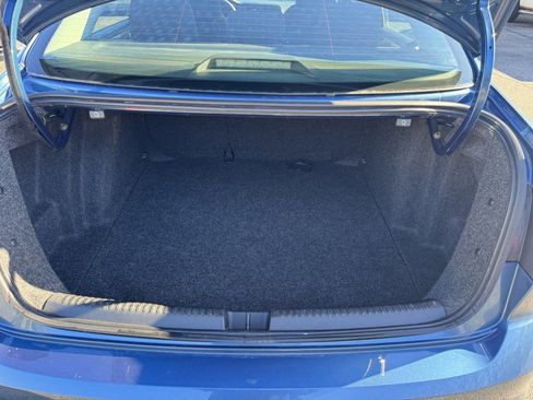 Used 2016 Volkswagen Jetta S image 4