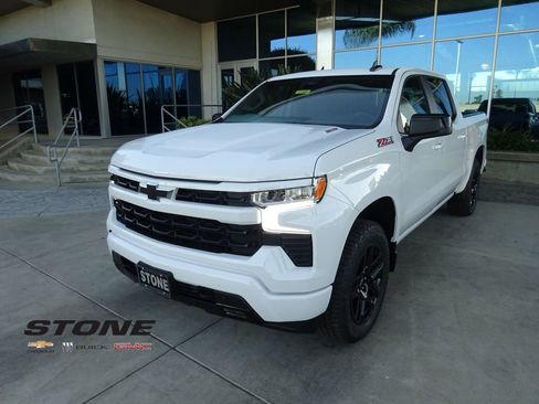 New 2026 Chevrolet Silverado 1500 RST w/ Z71 Off-Road Package AWD/4WD image 3