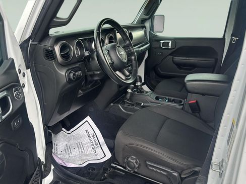 Used 2022 Jeep Wrangler Unlimited Sport AWD/4WD image 9