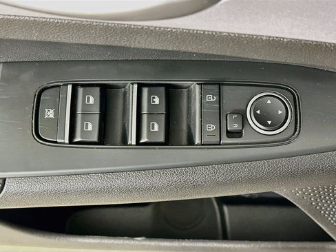 Used 2024 Kia Forte LXS FWD image 15
