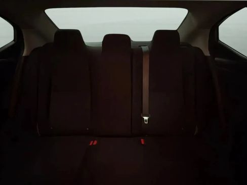 Used 2023 Nissan Sentra S FWD image 18