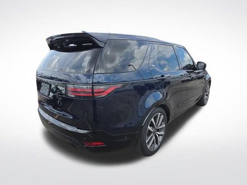 Used 2023 Land Rover Discovery HSE R-Dynamic AWD/4WD image 7