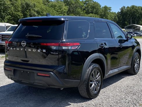 Used 2022 Nissan Pathfinder S FWD image 5