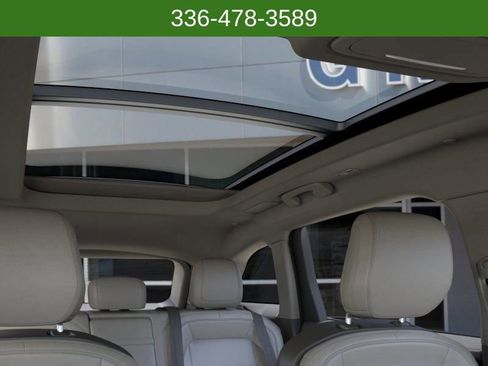 New 2025 Lincoln Nautilus Premier w/ Equipment Group 102A image 22