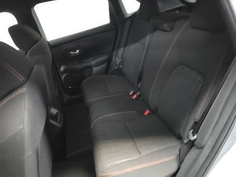 Used 2024 Honda HR-V Sport image 32