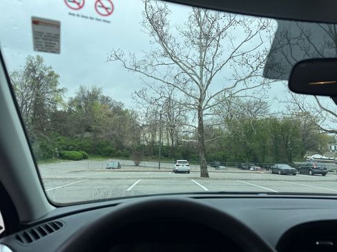 Used 2025 Kia Soul LX w/ LX Technology Package image 32