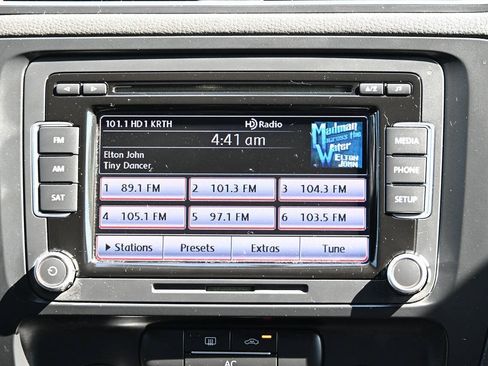 Used 2012 Volkswagen Jetta GLI FWD image 28