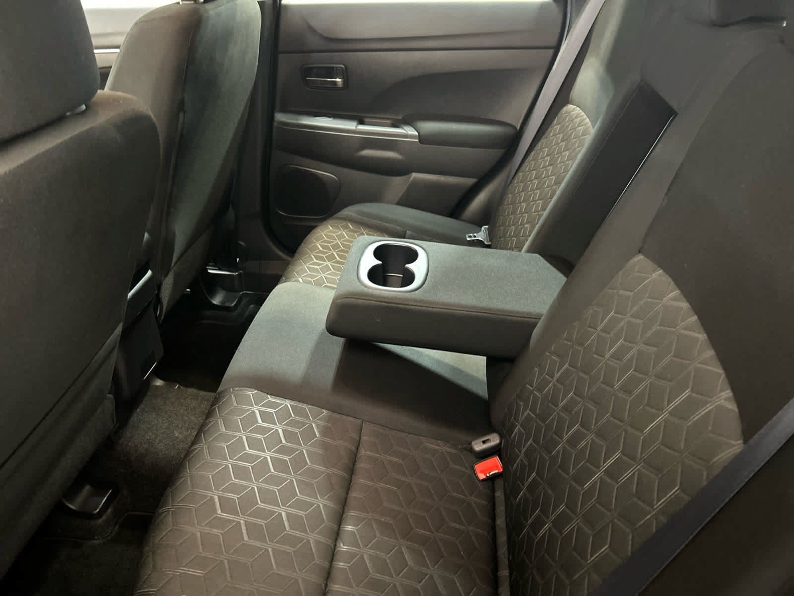 Used 2025 Mitsubishi Outlander Sport AWD image 10