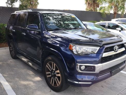 Used 2017 Toyota 4Runner Limited AWD/4WD image 6