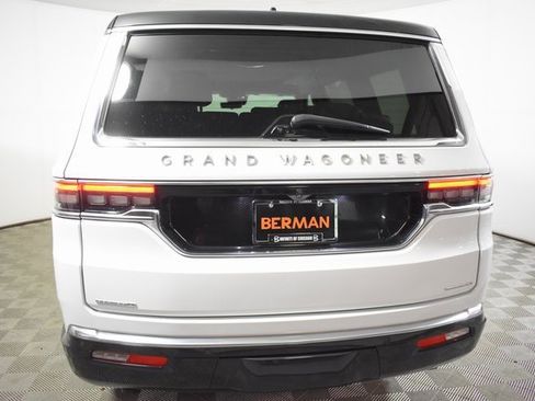 Used 2022 Jeep Grand Wagoneer Series II w/ Convenience Group III image 5