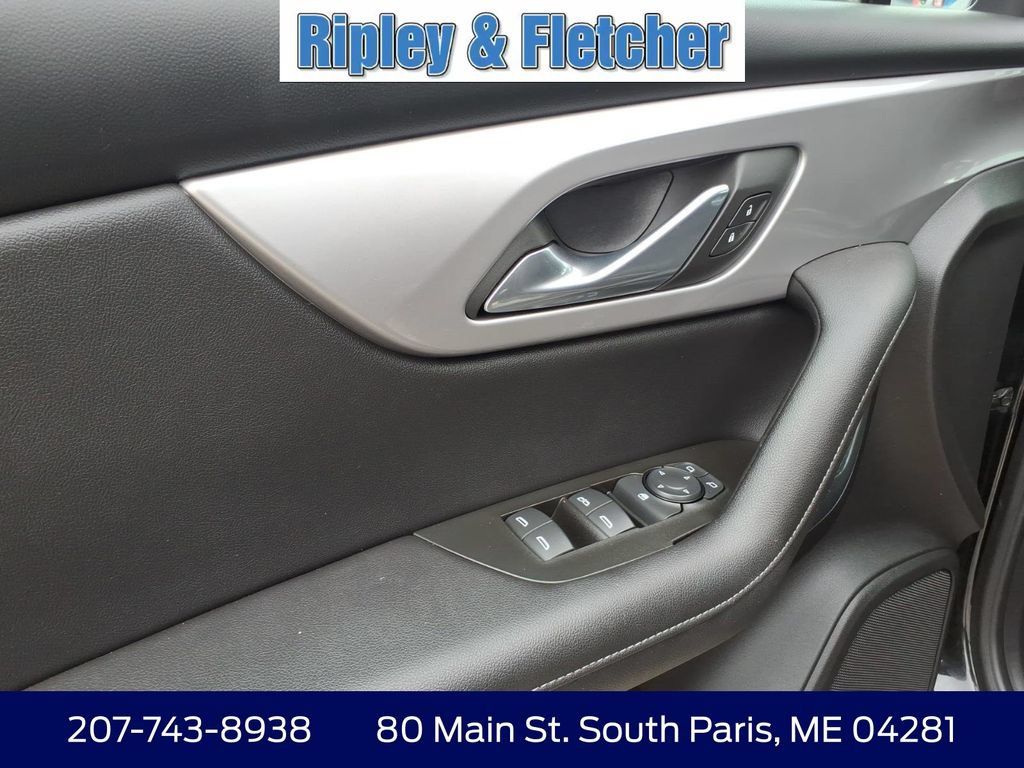 Used 2022 Chevrolet Blazer LT AWD/4WD image 11