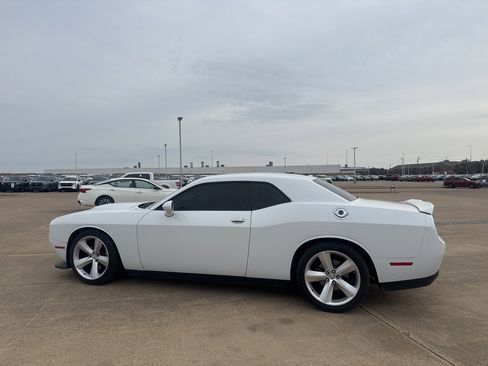 Used 2022 Dodge Challenger GT image 13