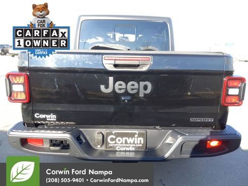 Used 2020 Jeep Gladiator Sport w/ Quick Order Package 24S image 4
