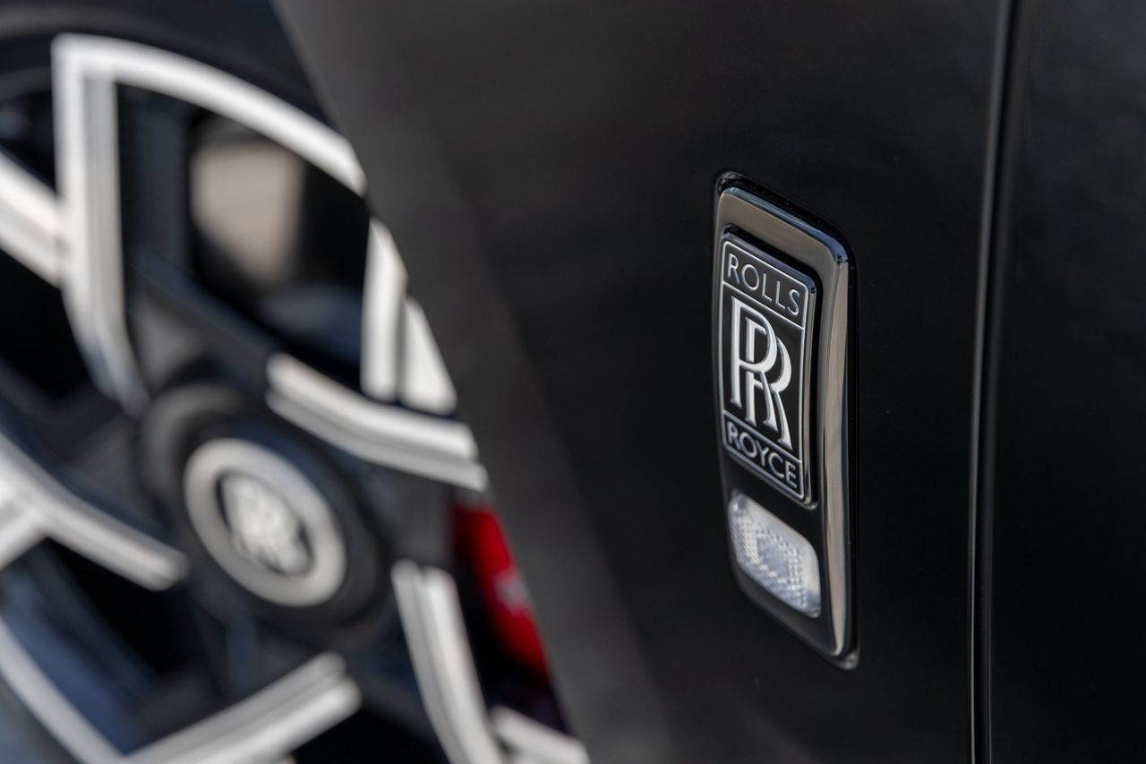 New 2027 Rolls-Royce Cullinan Black Badge AWD/4WD image 13
