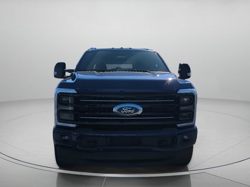 New 2026 Ford F350 Platinum w/ FX4 Off-Road Package image 3