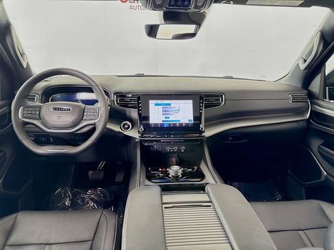 Used 2024 Jeep Wagoneer Series II image 23