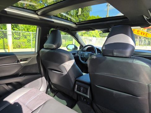 Used 2025 Toyota Camry XSE FWD image 16