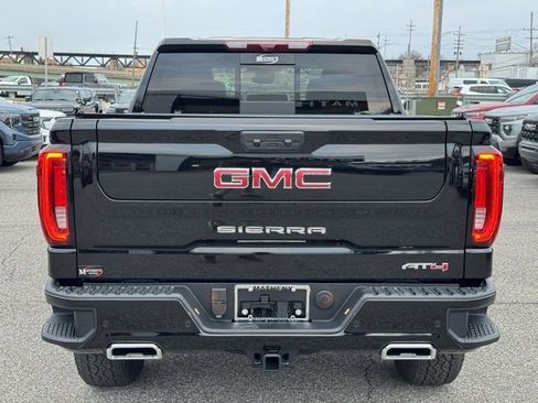 Certified 2025 GMC Sierra 1500 AT4 w/ AT4 Premium Package image 4