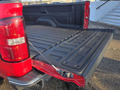 Used 2014 GMC Sierra 1500 w/ Sierra Convenience Package image 24