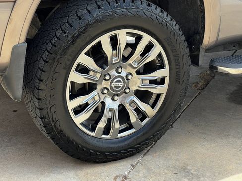 Used 2018 Nissan Titan Platinum Reserve w/ Platinum Utility Package AWD/4WD image 10