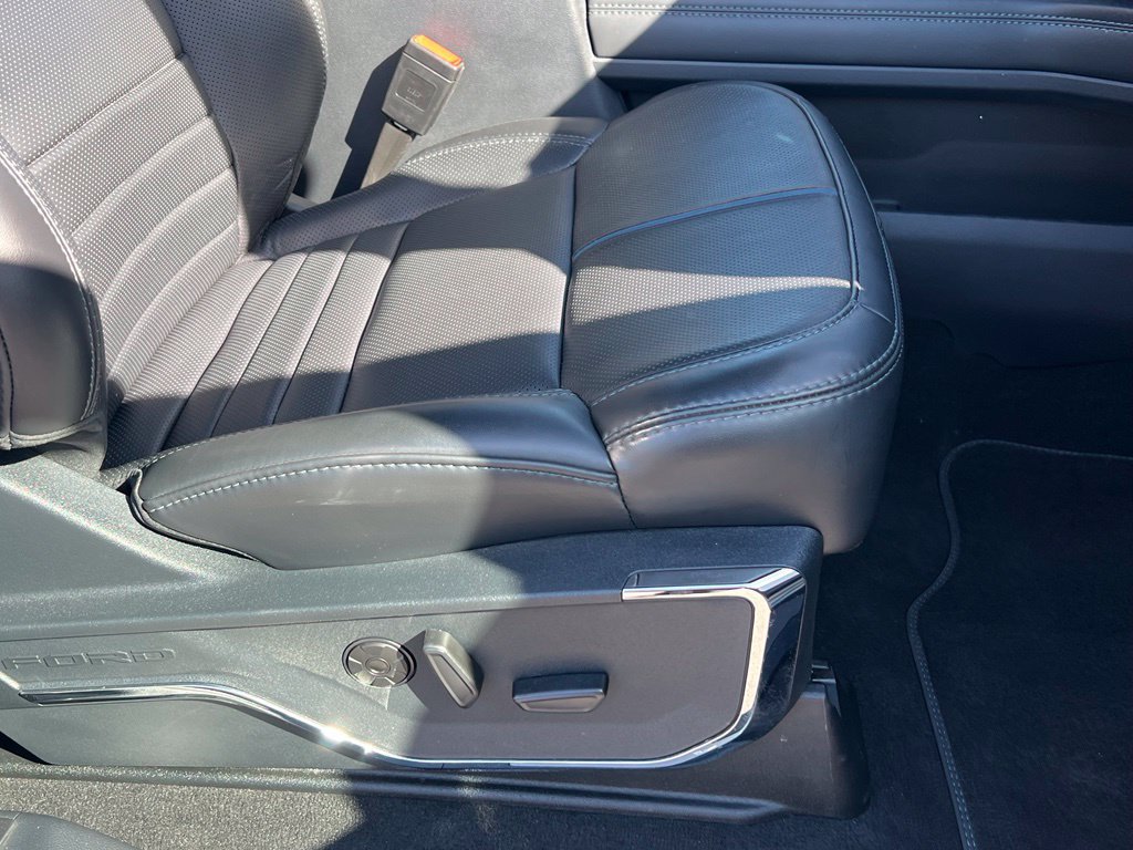 Used 2026 Ford F450 Platinum AWD/4WD image 16