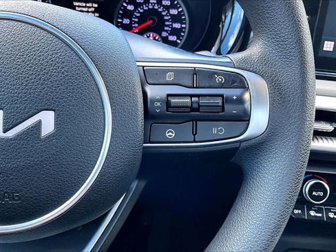 Used 2022 Kia K5 LXS image 22