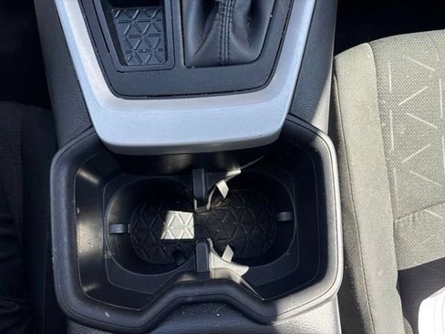 Used 2024 Toyota RAV4 XLE FWD image 19