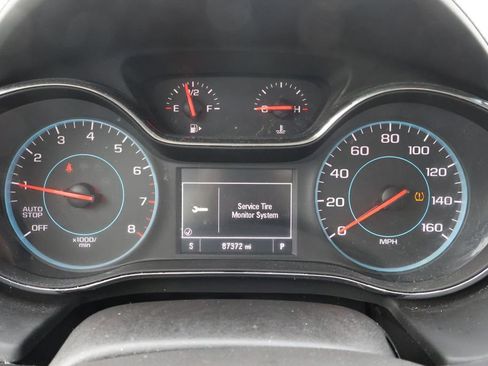 Used 2017 Chevrolet Cruze LT image 18