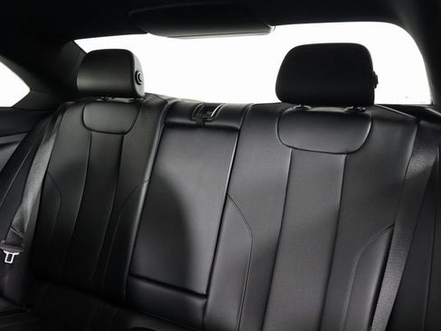 Used 2023 BMW 230i Coupe w/ Convenience Package RWD image 11