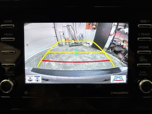 Used 2021 Toyota Camry SE AWD/4WD image 18
